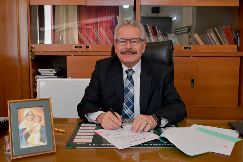 Dr. Tito Valerio Estévez Martini