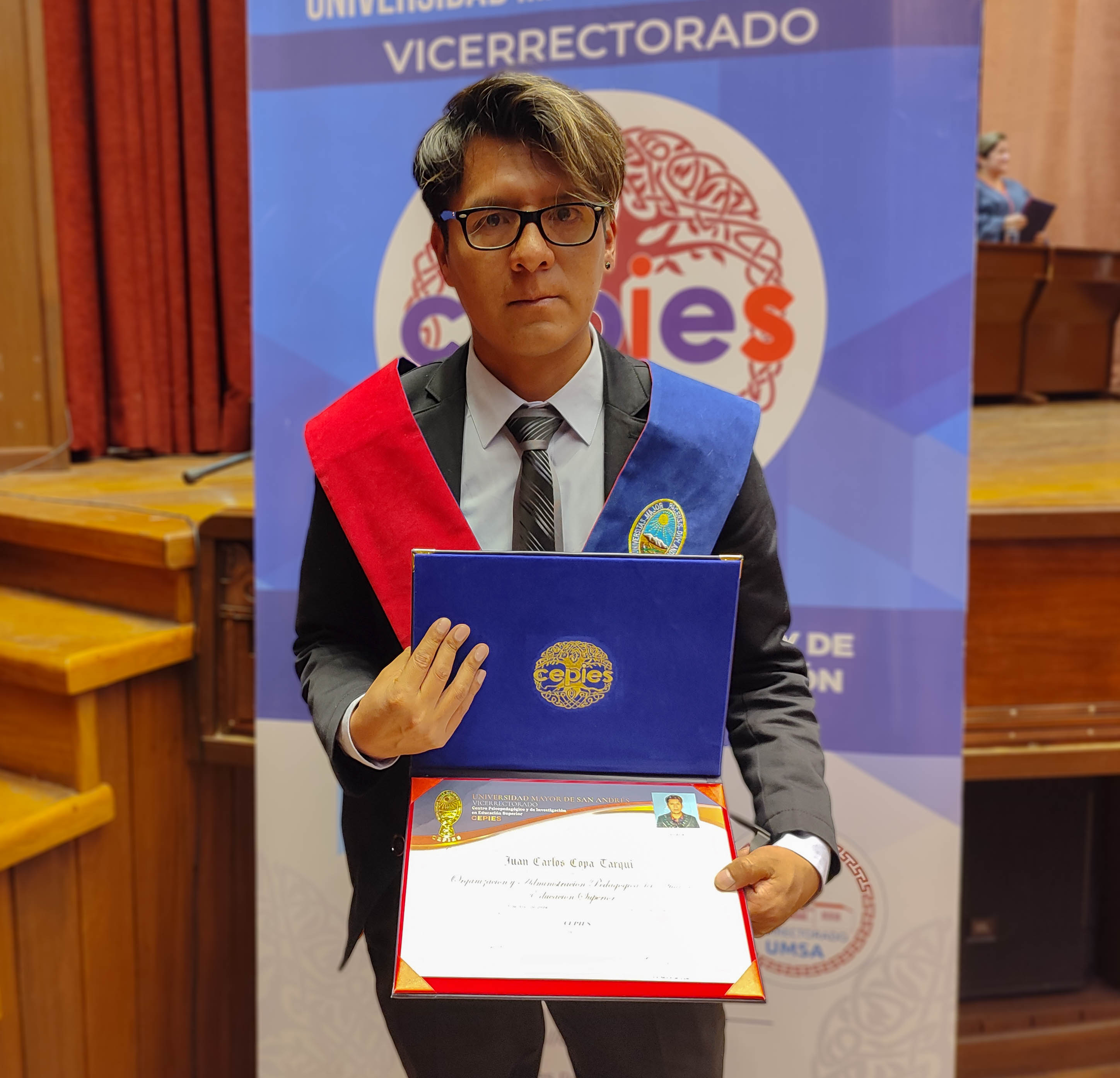 Graduación 81