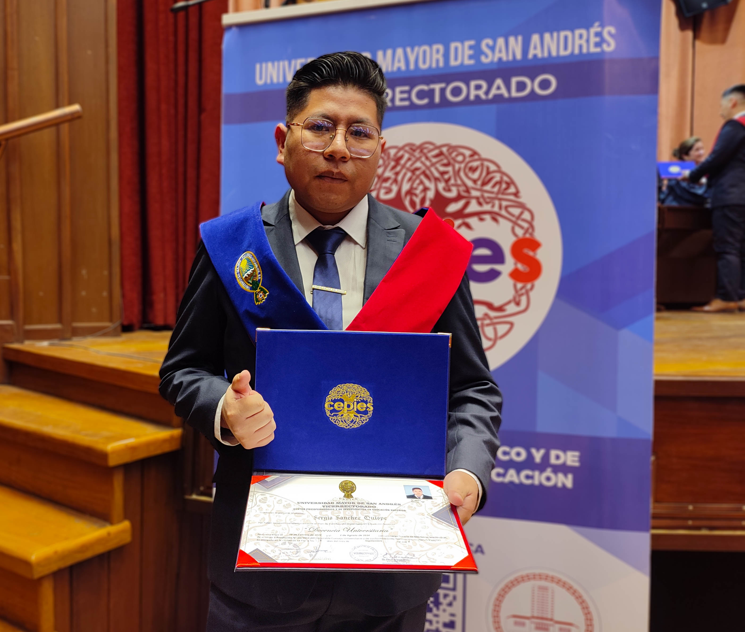 Graduación 78