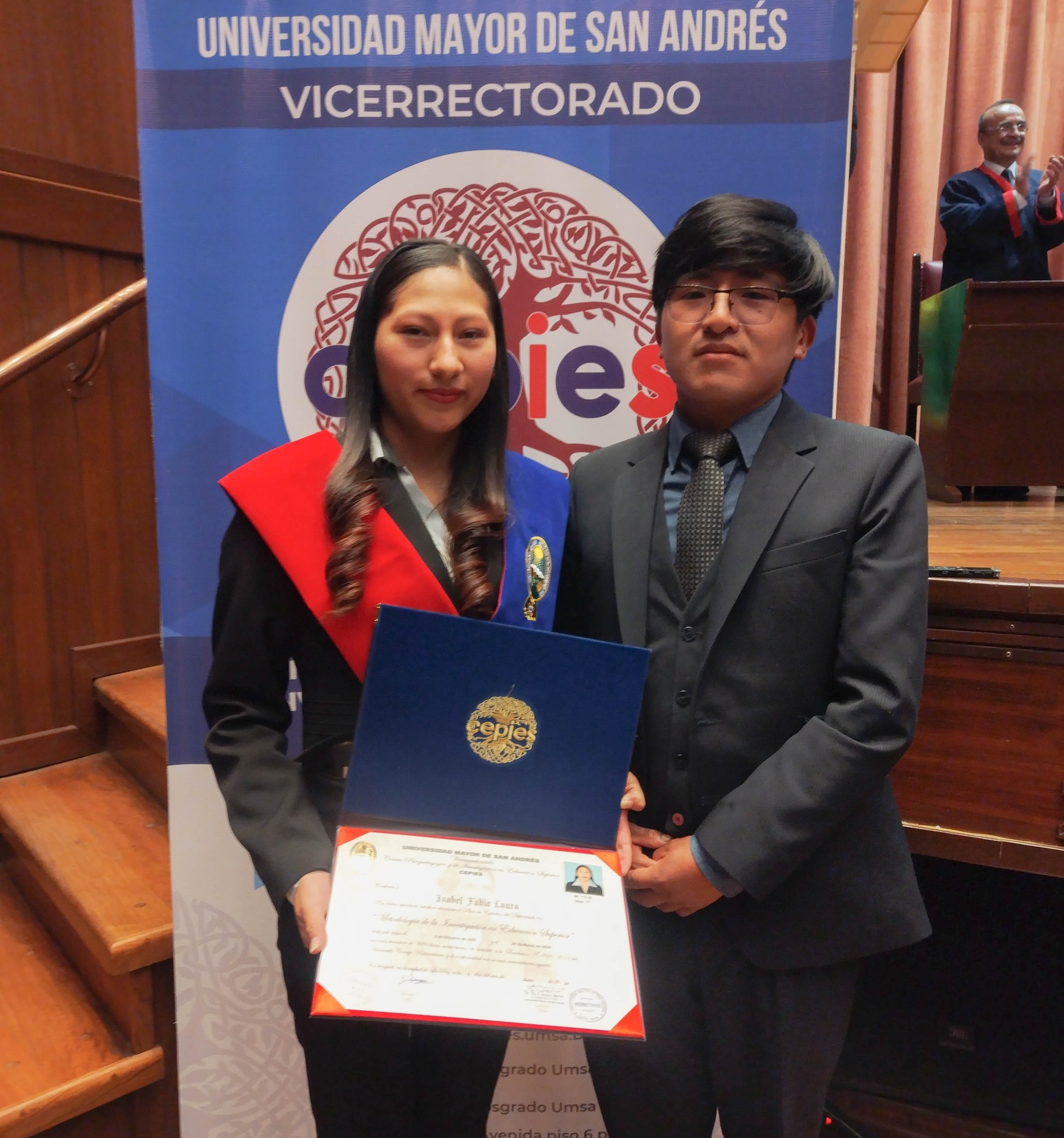 Graduación 37 