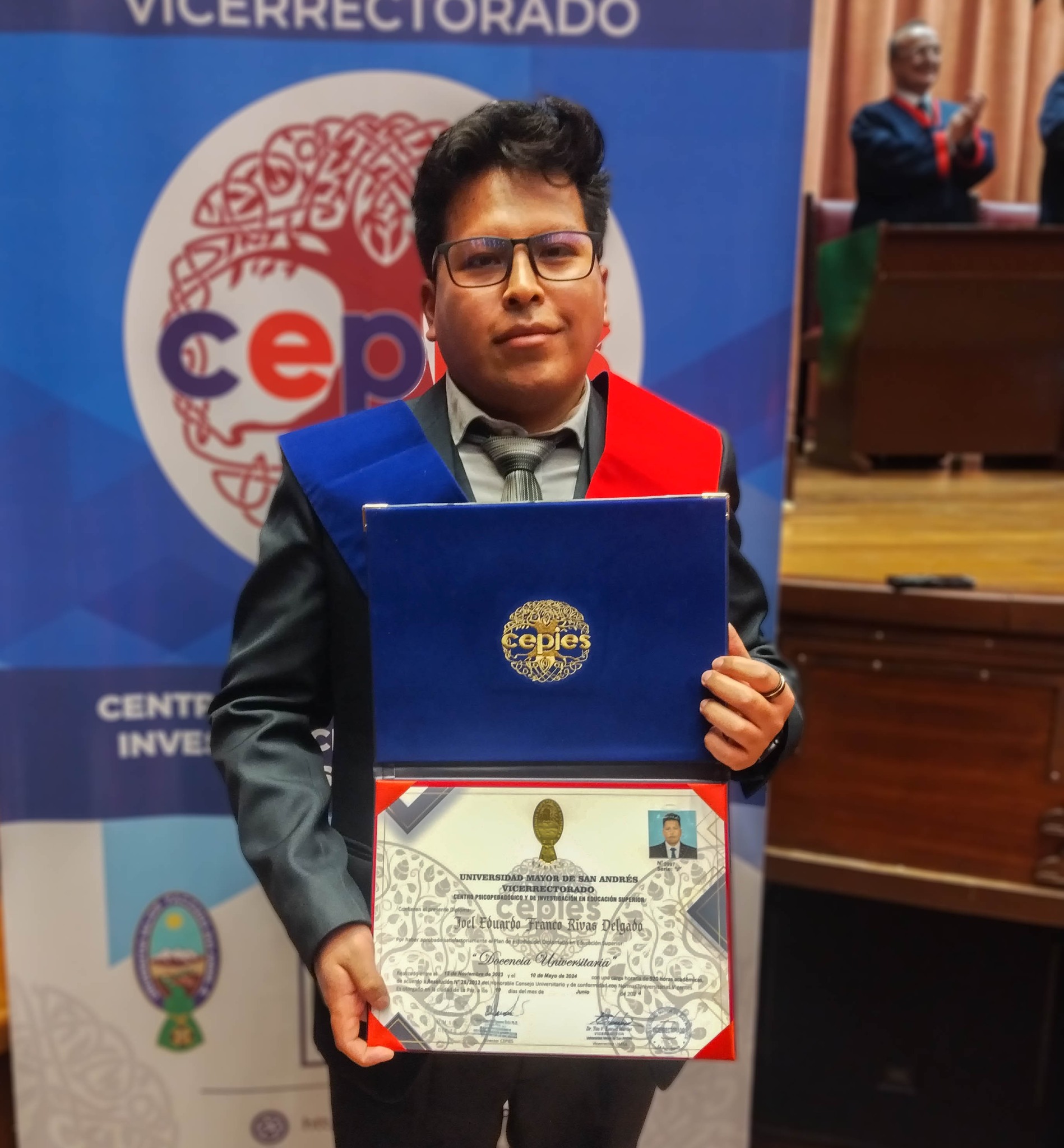 Graduación 63 