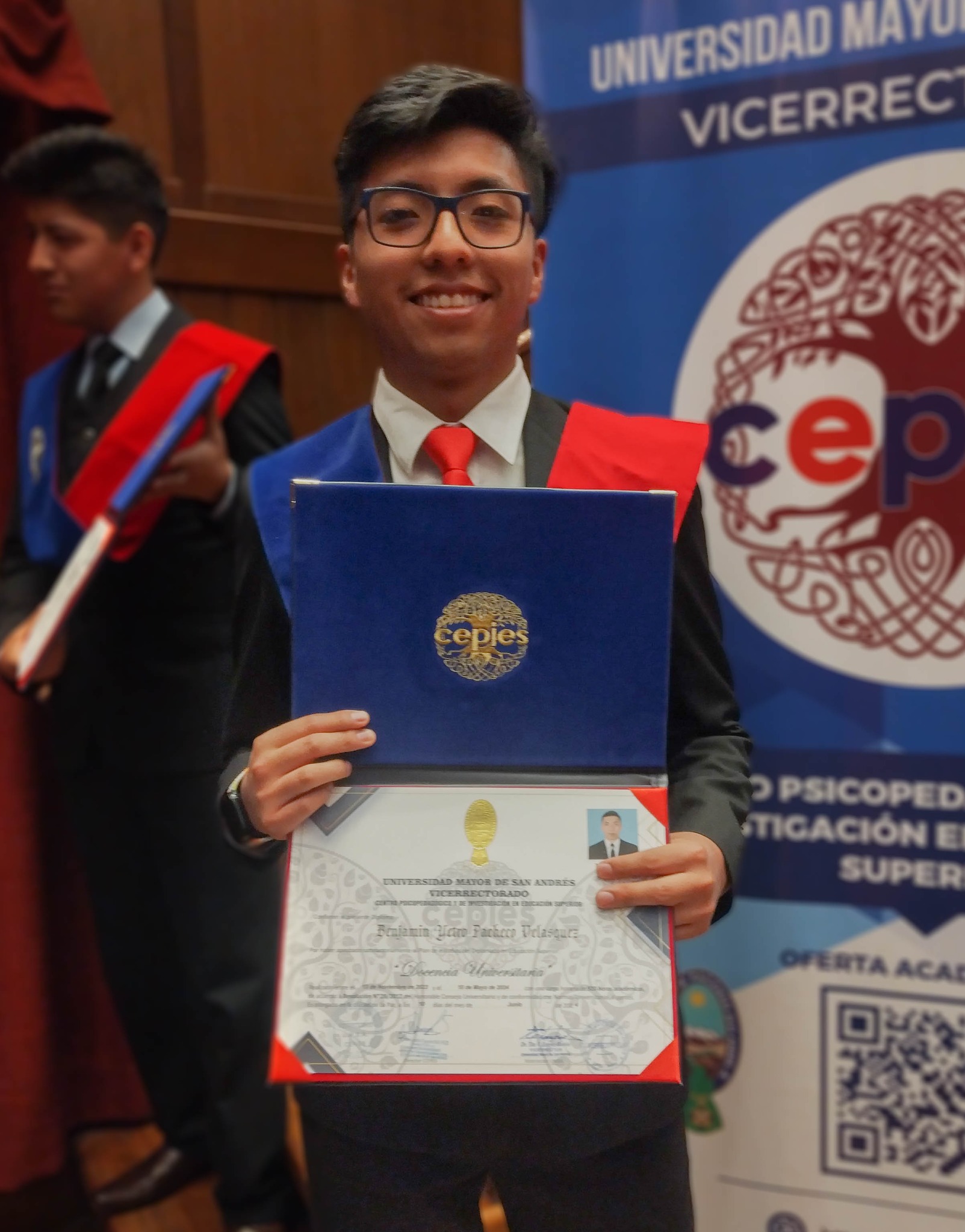 Graduación 77 